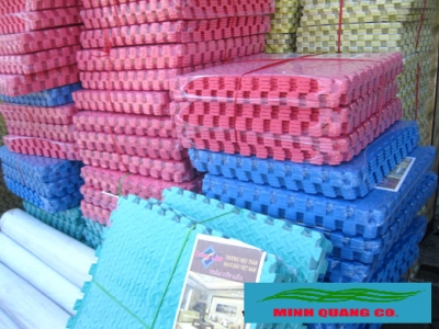 THẢM XỐP M&Agrave;U 60*60cm